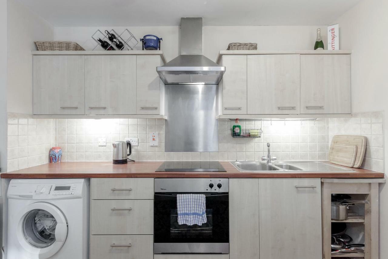 3 Bedroom Garden Flat - Central Location London Exteriör bild